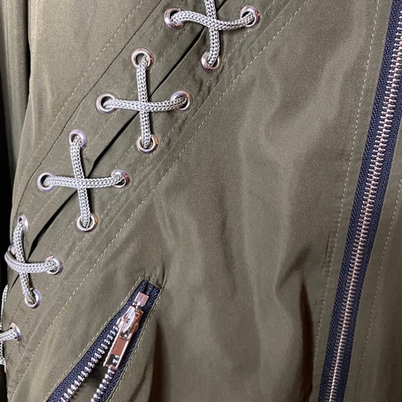 Bomber Jacket - Picture 6 of 7